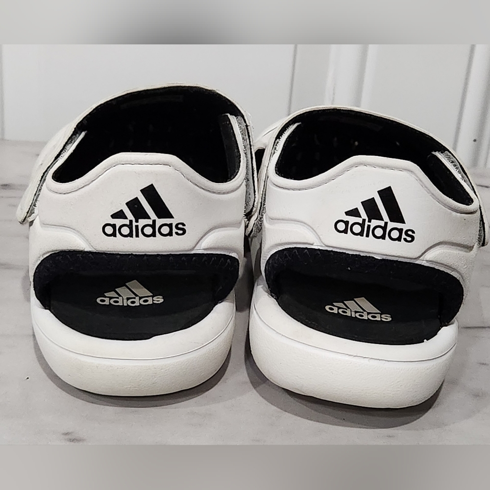 Adidas white black water shoes kid's size 1 - Picture 4 of 10
